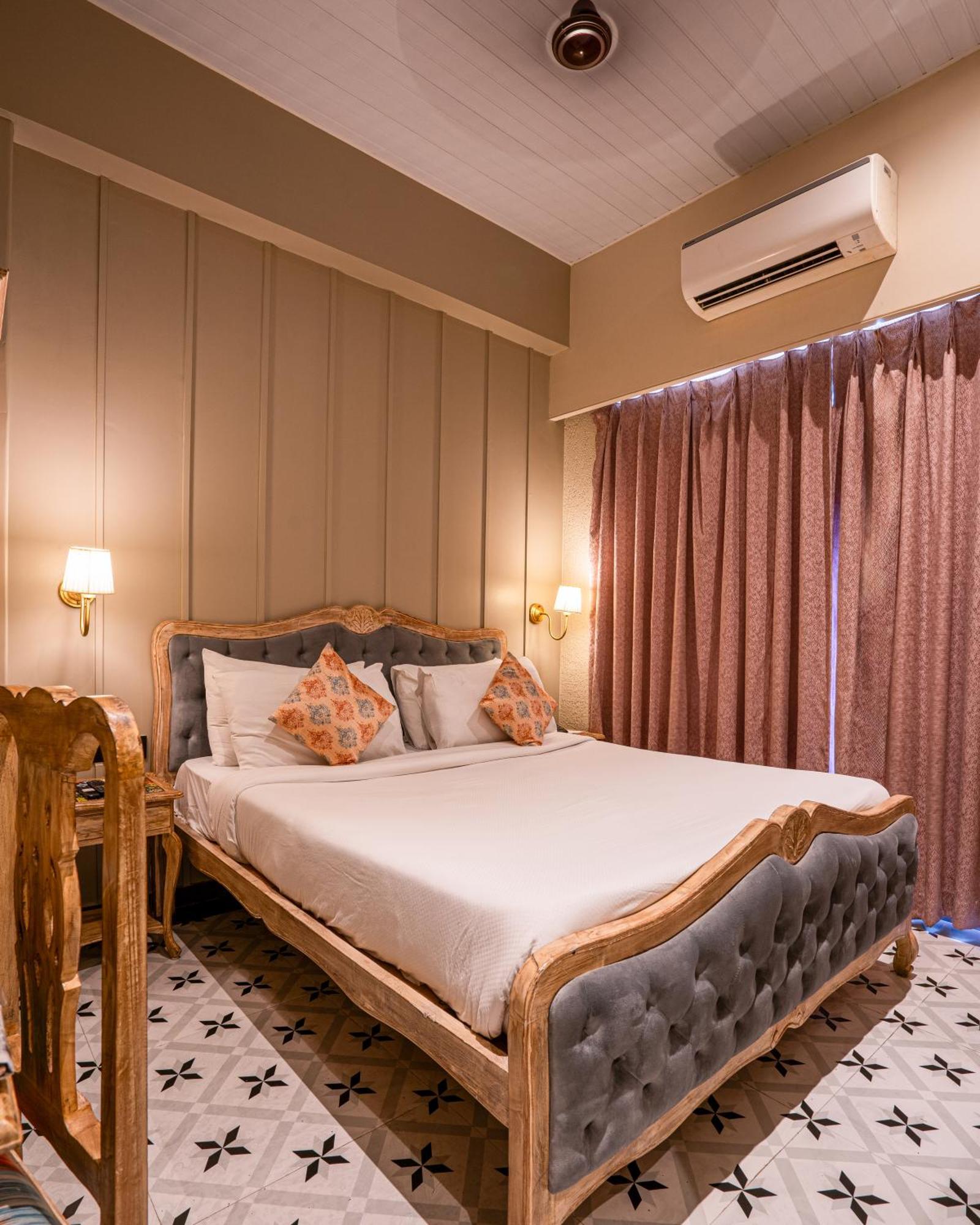 Arnna Hotel - Goregaon 뭄바이 외부 사진